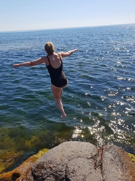 Den frie kvinde i sin femine energi fri kvinde i sit feminine es